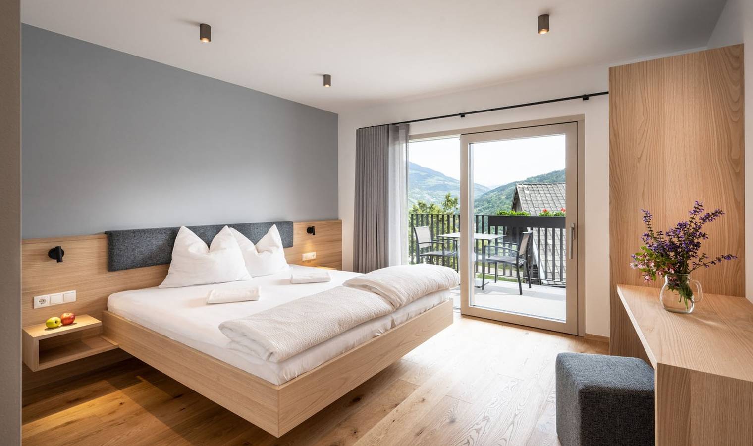 Appartamento intero, Appartamento 'Blauburgunder' con vista sulle montagne, piscina in comune e Wi-Fi in Barbiano, Alpi Sarentine