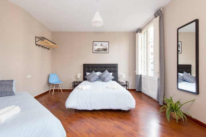 Apartamento de vacaciones para 8 personas, con balcón - 1