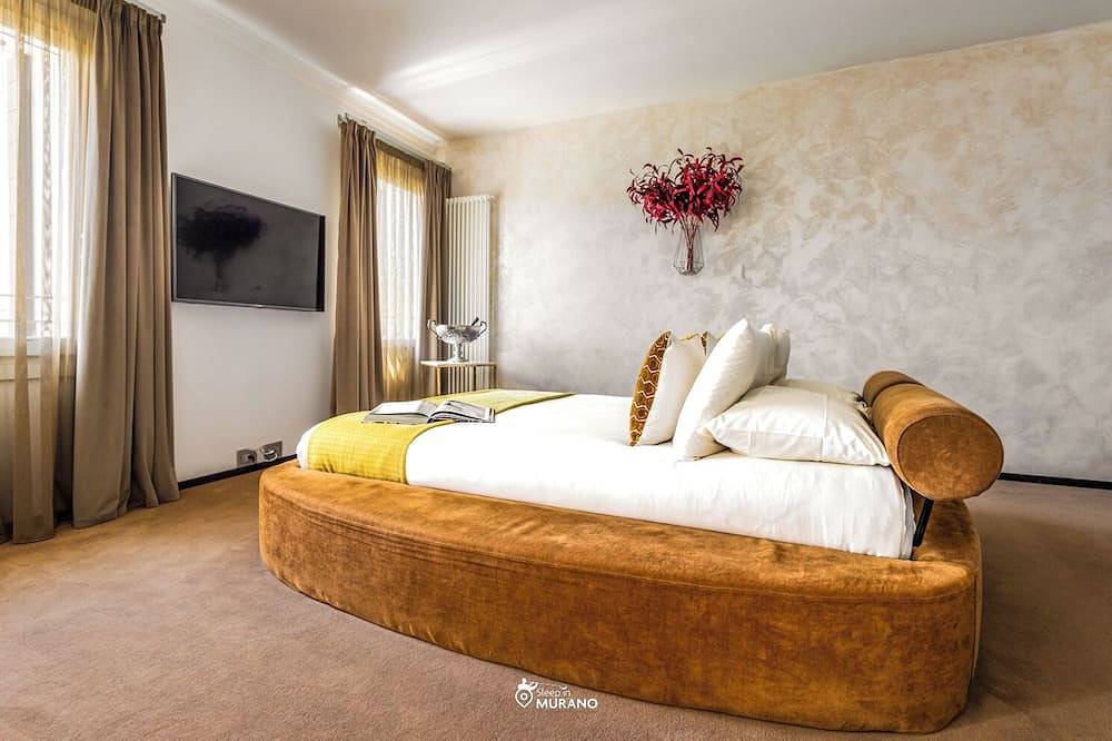 Apartamento entero, Suite Ametista con vista panorámica al canal y balcón. in Murano, Provincia de Venezia