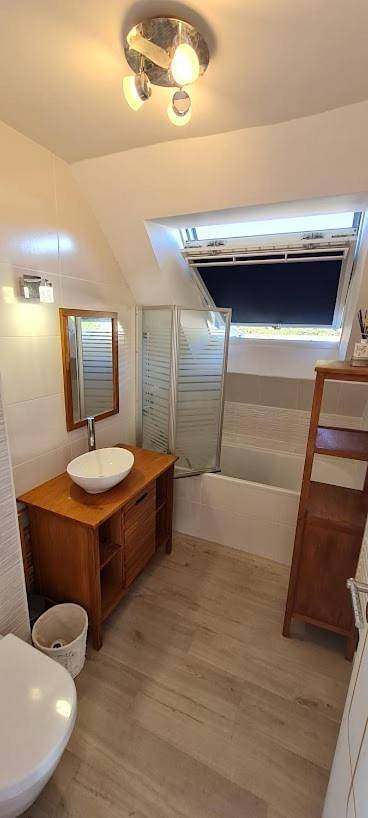 Gîte pour 2 personnes, avec terrasse à Le Hézo - 4