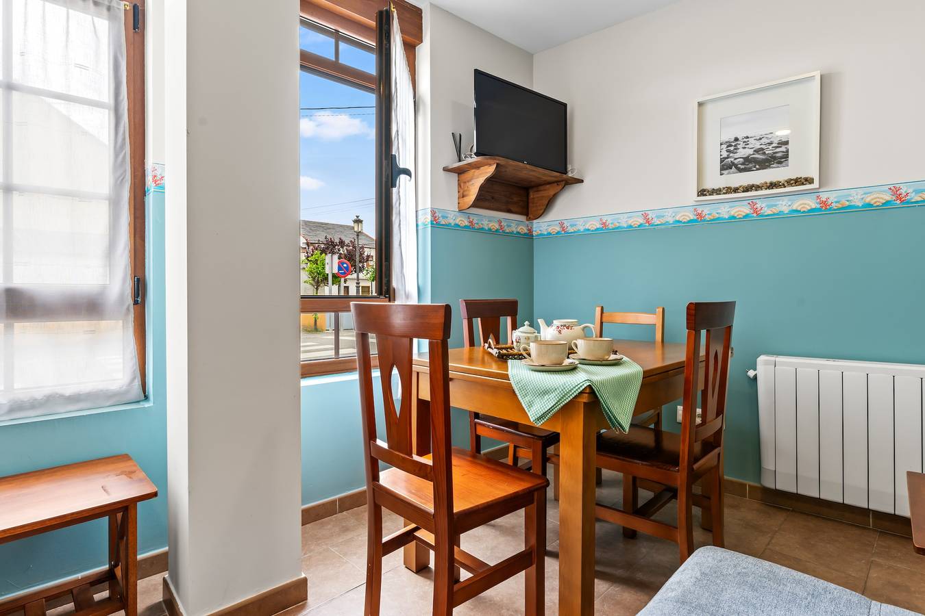 Ganze Wohnung, Ferienwohnung 'Cetareas 2 - Duplex' mit Privatem Garten und Wlan in Ribadeo, Rías Altas