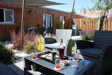 Gîte pour 4 personnes, avec jacuzzi et sauna ainsi que jardin et terrasse en Charente-Maritime