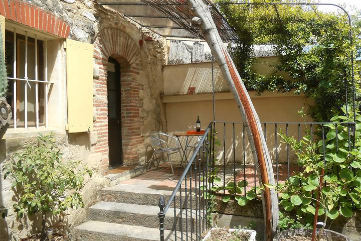 Gîte pour 2 personnes, avec jardin et balcon à Vivès