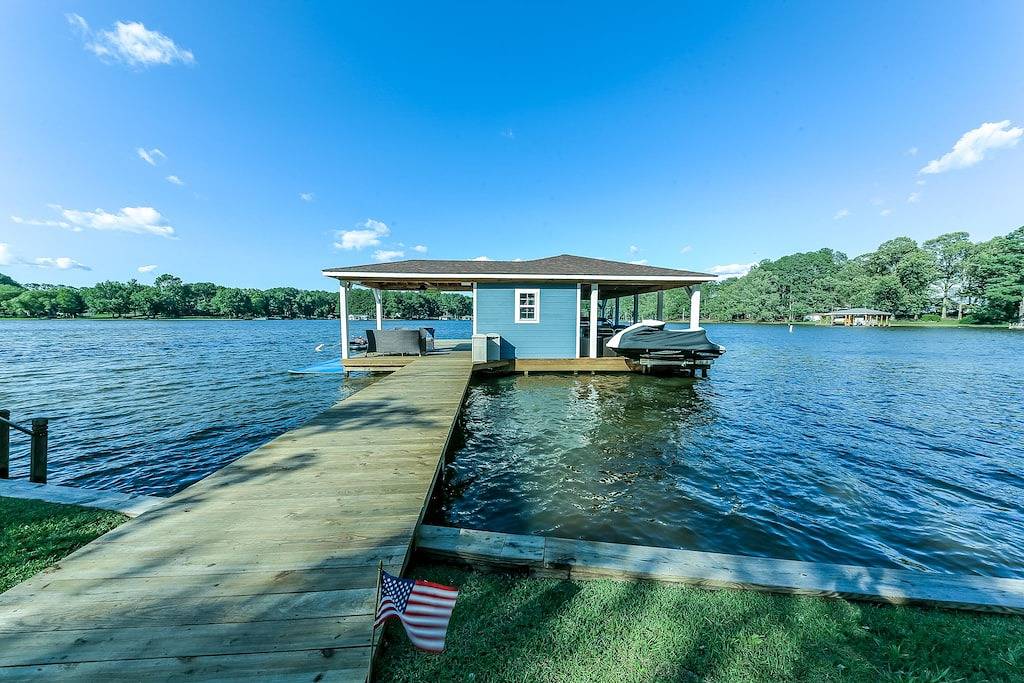 Family Friendly Getaway auf große ruhige Bucht w / tolle Aussicht 5 Kajaks & Paddleboard in Lake Gaston