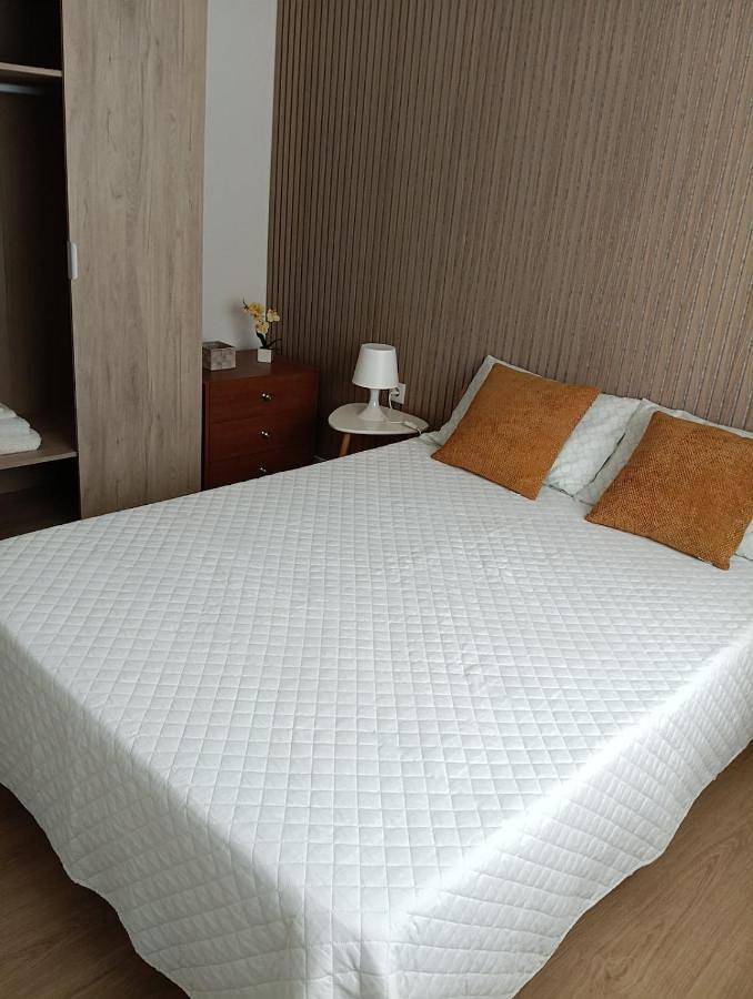 Gîte pour 4 personnes, avec balcon dans Duas Igrejas (Porto)