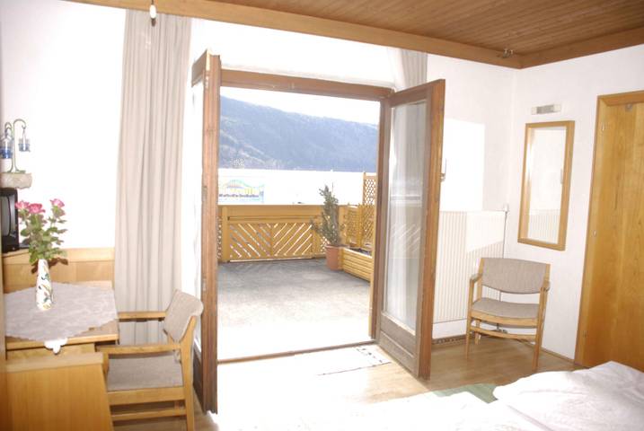 Ferienwohnung für 2 Personen, mit Balkon und Terrasse sowie Garten und Seeblick am Millstätter See - 2