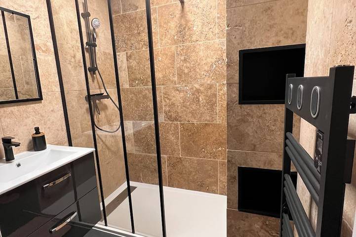 Ganze Wohnung, T2 apartment in the heart of Le Creusot in Le Creusot, Autun und Umgebung
