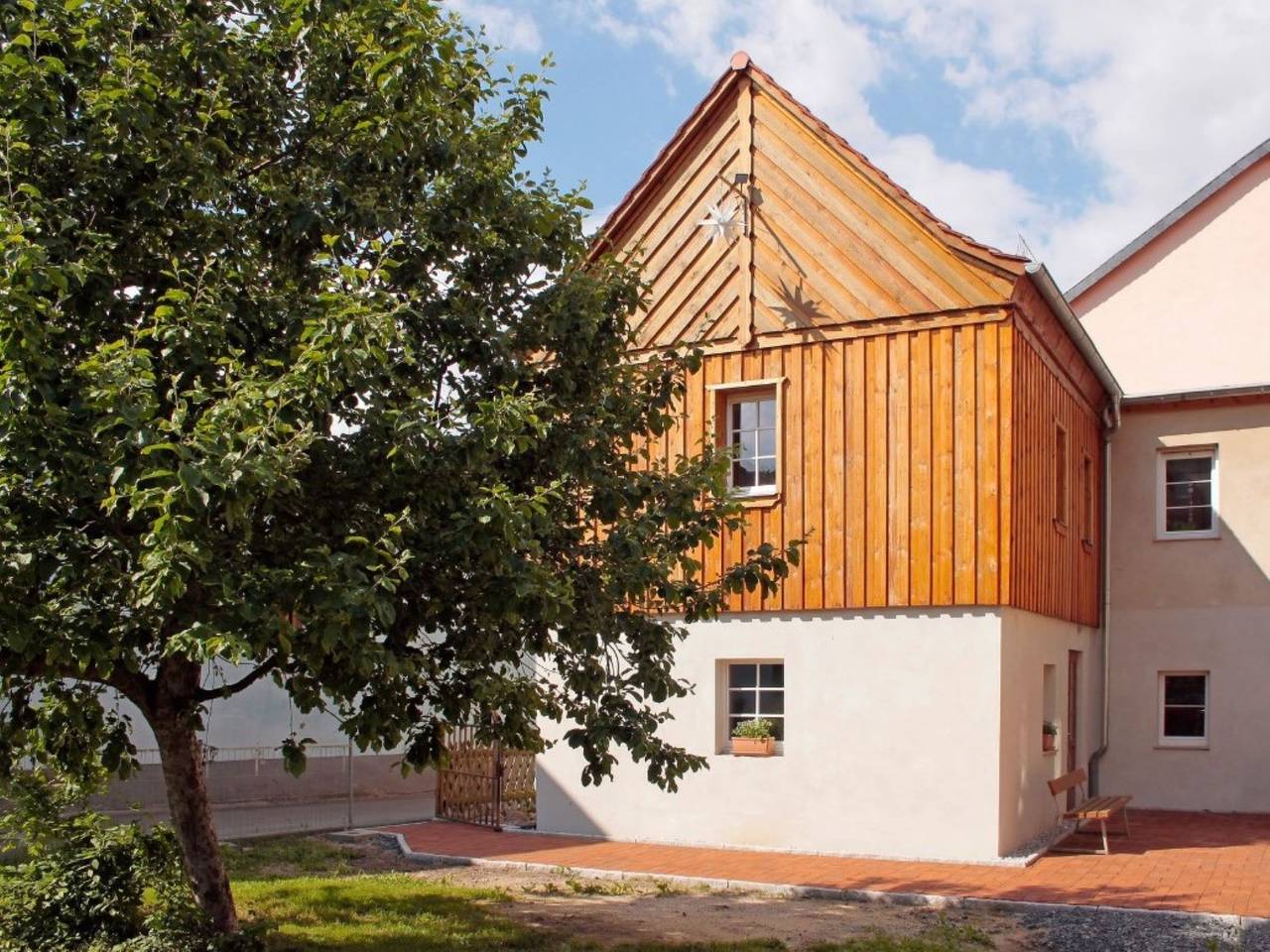 Ganze Ferienwohnung, Haus Stadtgrün Meißen - Ferienhaus, 62 qm, 2 Schlafzimmer, Terrasse mit Garten, max. 4 Personen in Meißen, Meißen Region