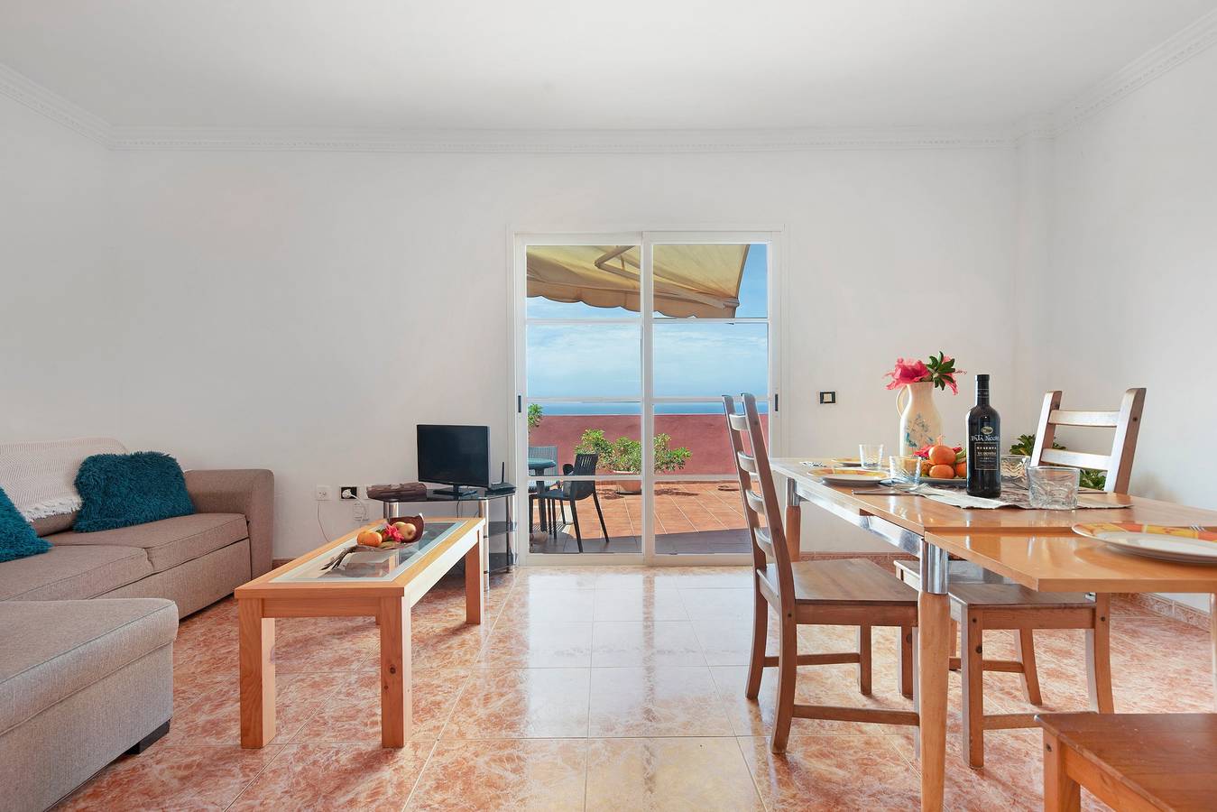 Appartement entier, Vacances 'Bonito' avec Vue sur la Mer, Terrasse Privée et Wi-Fi in El Burgado, Puerto de la Cruz