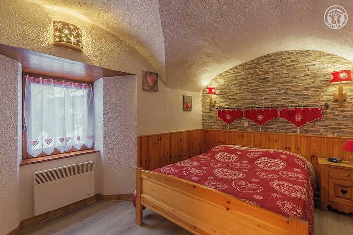 Location de vacances pour 3 personnes, avec Terrasse et Jardin à Bramans - 2