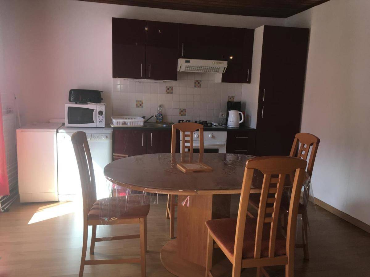 Appartement entier, One-Bedroom Apartment in L'Espérou, Dourbies