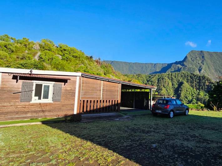 Gîte pour 2 personnes, avec vue et jardin dans Cirque de Salazie