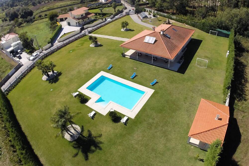 Casa vacanza a Alvarães a partire da 580€ a notte