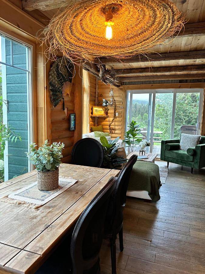 Chalet voor 6 personen, met whirlpool en tuin in Canada