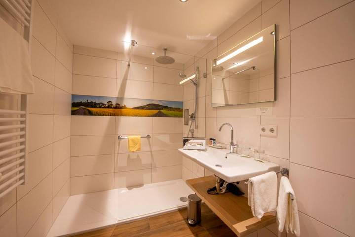 Hôtel pour 2 personnes, avec Terrasse et Jardin ainsi que Piscine et Sauna à Glottertal - 2