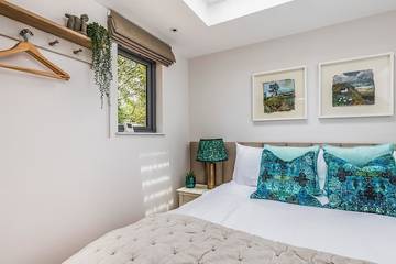 Glamping for 4 People in Funtington, West Sussex, Photo 2