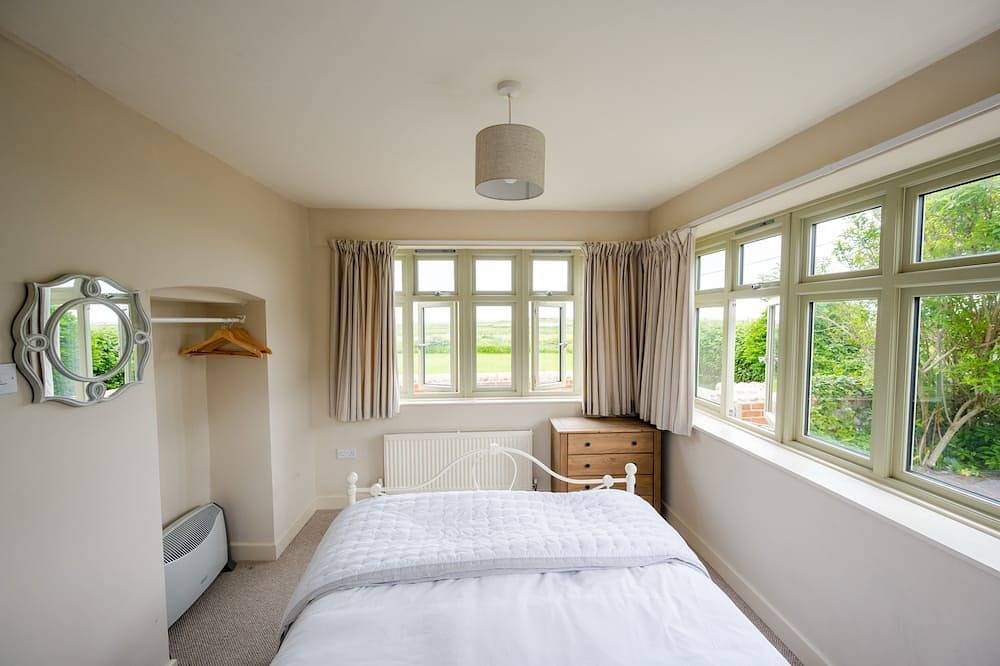 Eastgate Cottage and Hideaway, Salthouse, Norfolk in Salthouse, Norfolk Coast