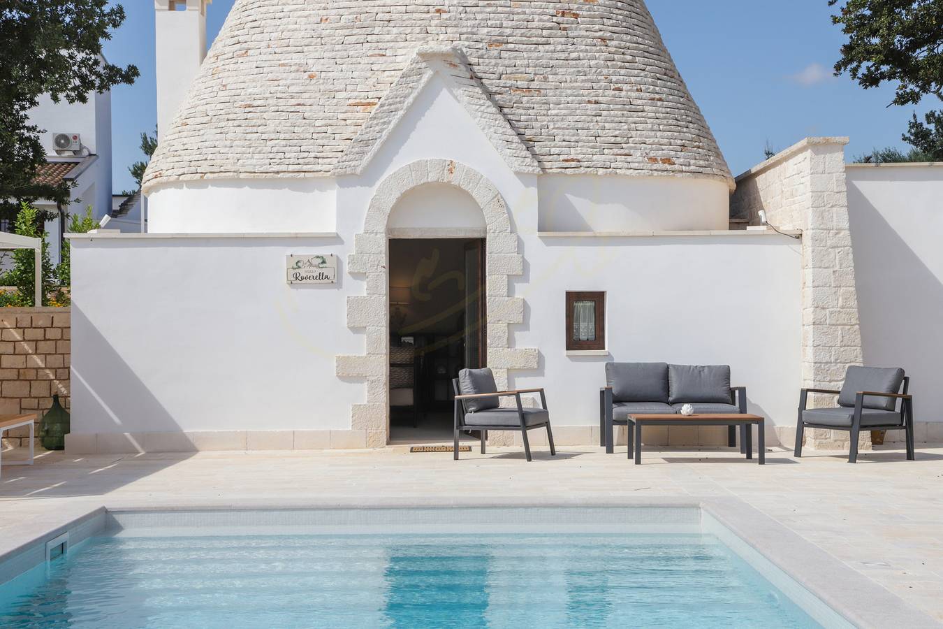Td Trullo Roverella Charming Trullo with Pool in La Pergola, Bari Province