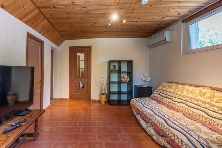 Apartamento entero, La Bouscarle - Jardin et Piscine Partagée in Châteaudouble, Region de Draguignan