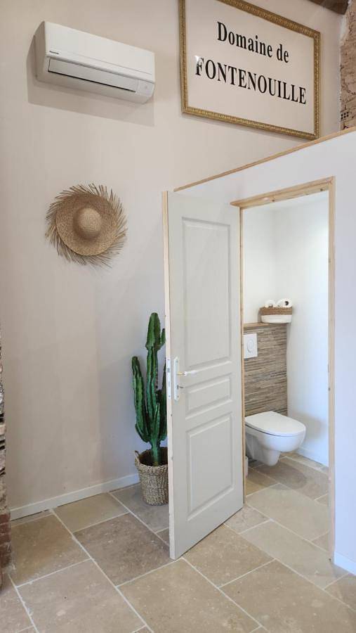 Gîte pour 4 personnes, avec vue ainsi que jardin et piscine, animaux acceptés à Esparron - 4