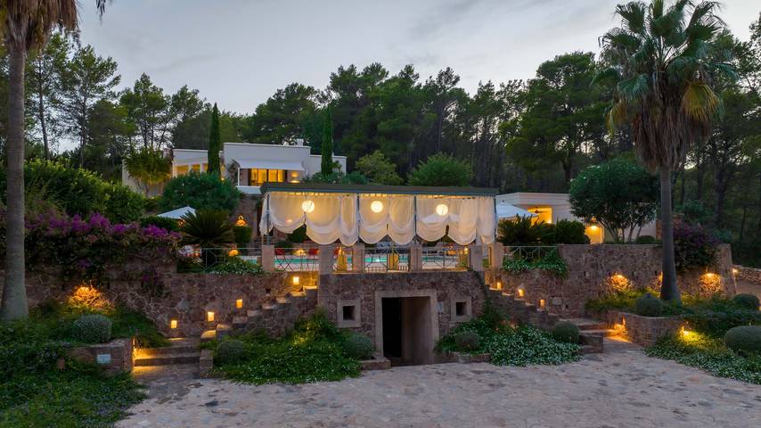 Casa rural para 12 personas, con jardín en San Miguel de Balansat - 2