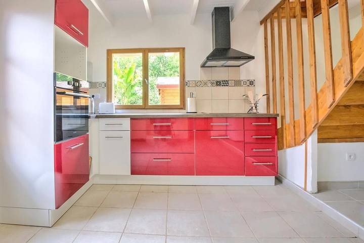 Gîte pour 6 personnes, avec terrasse à Saint-Laurent-sur-Manoire - 3