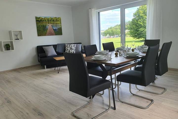 Ferienwohnung für 2 Personen, mit Terrasse und Garten in Üdersdorf