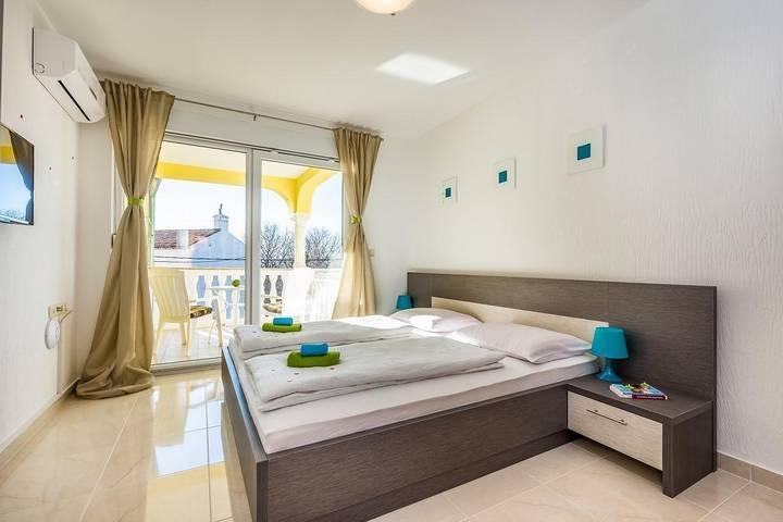 Ferienhaus für 6 Personen, mit Garten und Terrasse in Dramalj