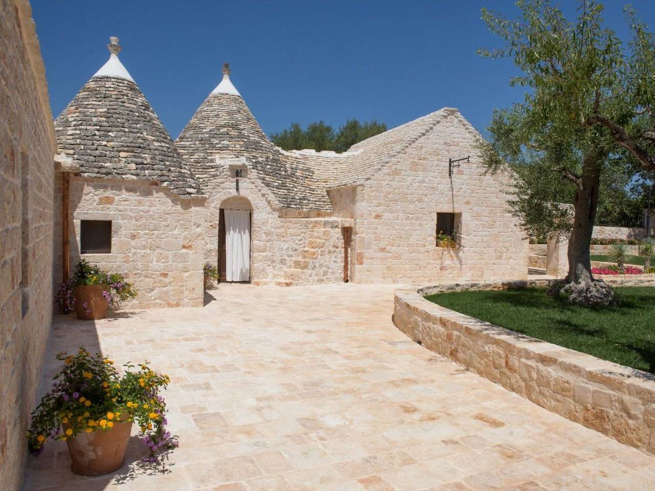 Luxuriöse Villa mit privatem Pool in der Nähe von Alberobello in Castellana Grotte, Provincia di Bari