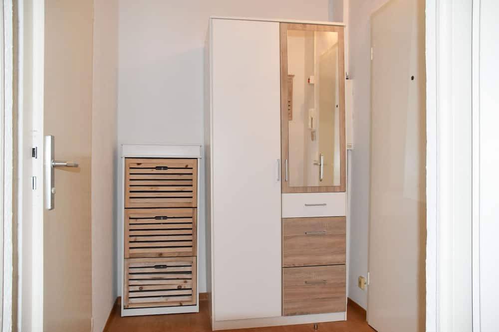 Ganze Wohnung, Gästewohnung Platanenstrasse 1/ Zi. 240 - Guwo Gästewohnung Platanenstraße 1 in Guben, Cottbus und Umgebung