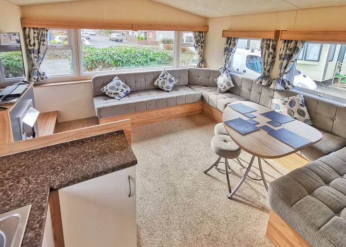 Glamping for 4 people in Pembrokeshire