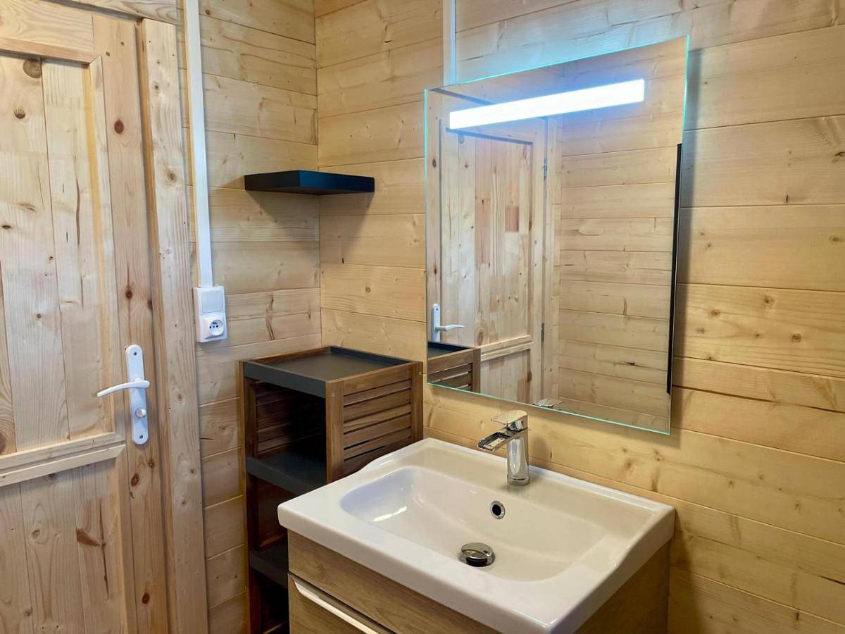 Two-Bedroom Chalet in Bourbon-Lancy, Région de Charolles