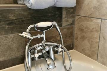 Glamping for 4 People in Stafford, Staffordshire, Photo 3