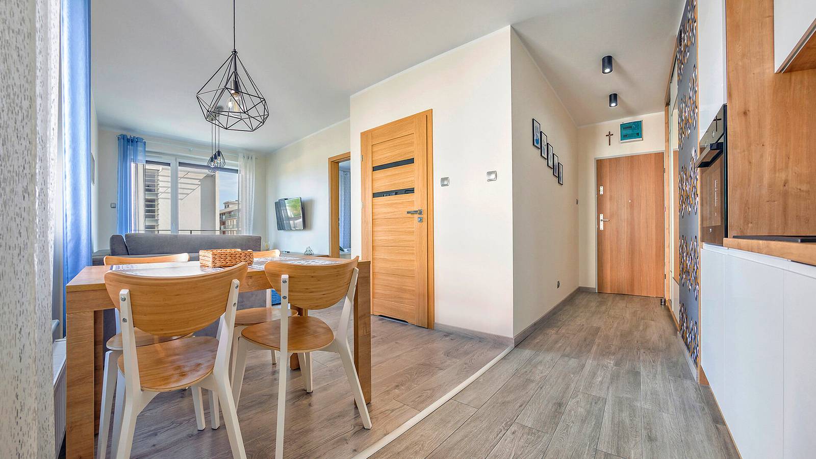 Cały apartament wypoczynkowy, Apartament wakacyjny dla 4 osób z balkon in Kołobrzeg, Morze Bałtyckie