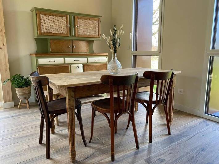 Location de vacances pour 4 personnes, avec terrasse à Rety