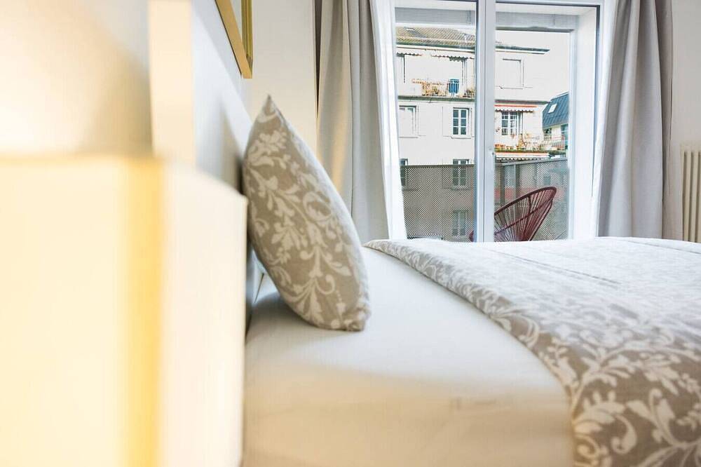 Appartamento intero, The Elegant Minimalist Lakefront in Losanna, Lago Lemano
