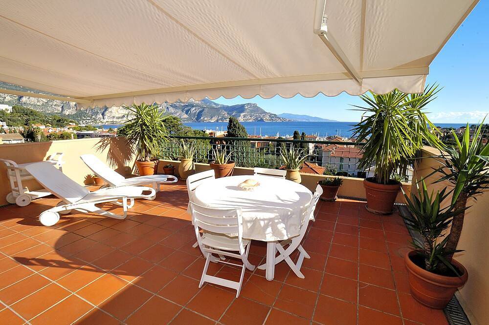 Apartamento entero, Romántica Piso con espectaculares Vistas Al Mar Wi-Fi Y Aparcamiento in Saint-Jean-Cap-Ferrat, Nizza Region