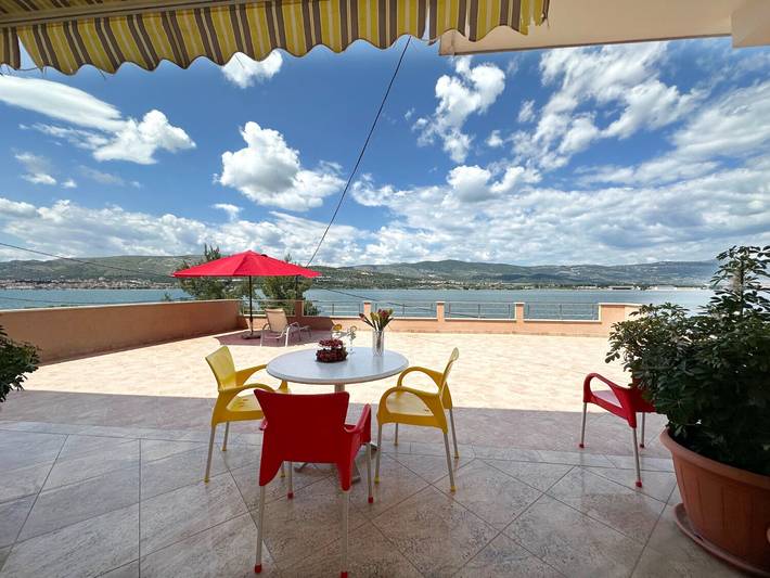 Vakantiewoning voor 4 personen, met terras, met huisdier op Čiovo