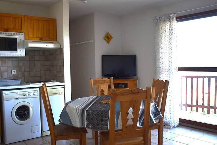 Apartamento entero, Encantador 2 piezas sur, cerca del centro, con parking en Font-Romeu in Font-Romeu-Odeillo-Via, Parque Natural Regional de los Pirineos Catalanes