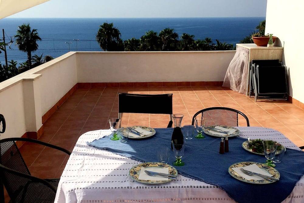 Ferienhaus Nähe Tropea in Kalabrien, direkt an der Steilküste gelegen. in Santa Domenica, Ricadi (gemeinde)