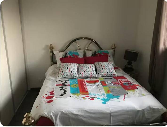 Location de vacances pour 2 personnes, avec piscine ainsi que jardin et terrasse à Myans - 4