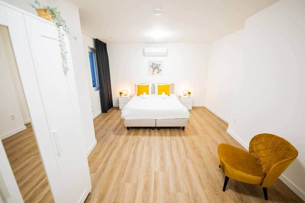 Geheel appartement, Great 95m2 Two-Bedroom Apartment (We-39) in Tiel, Betuwe