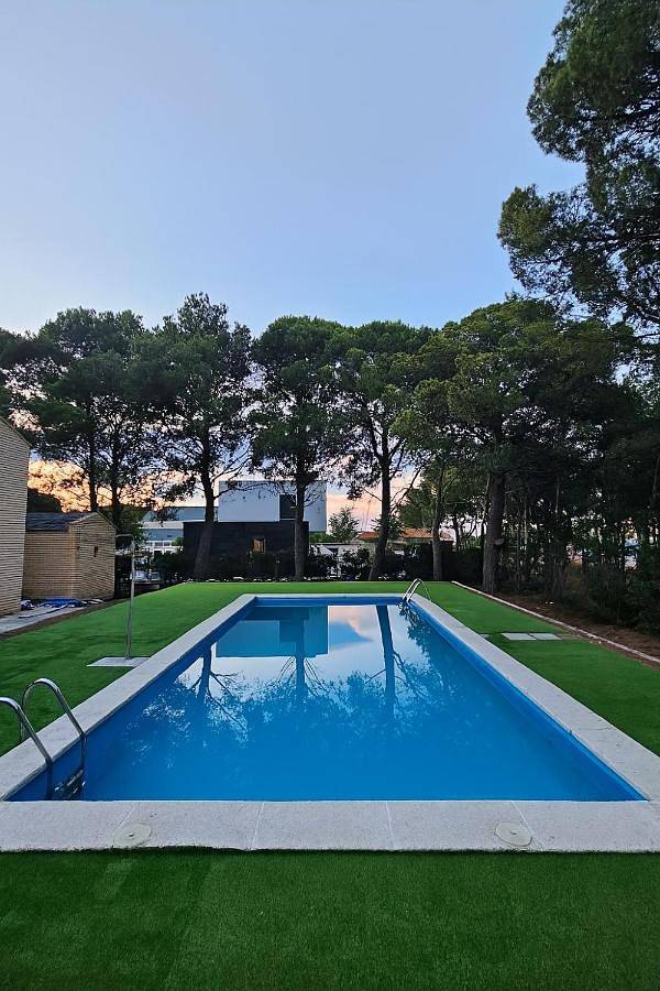 Casa de vacaciones para 7 personas, con piscina además de vistas y jardín - 1