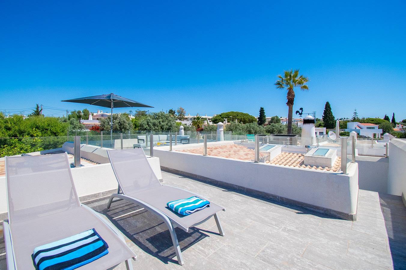Casa Colmeia in Carvoeiro, Lagoa