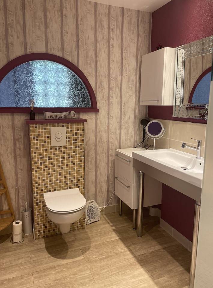 Chambre d’hôte pour 4 personnes, avec jardin et piscine en Normandie - 4