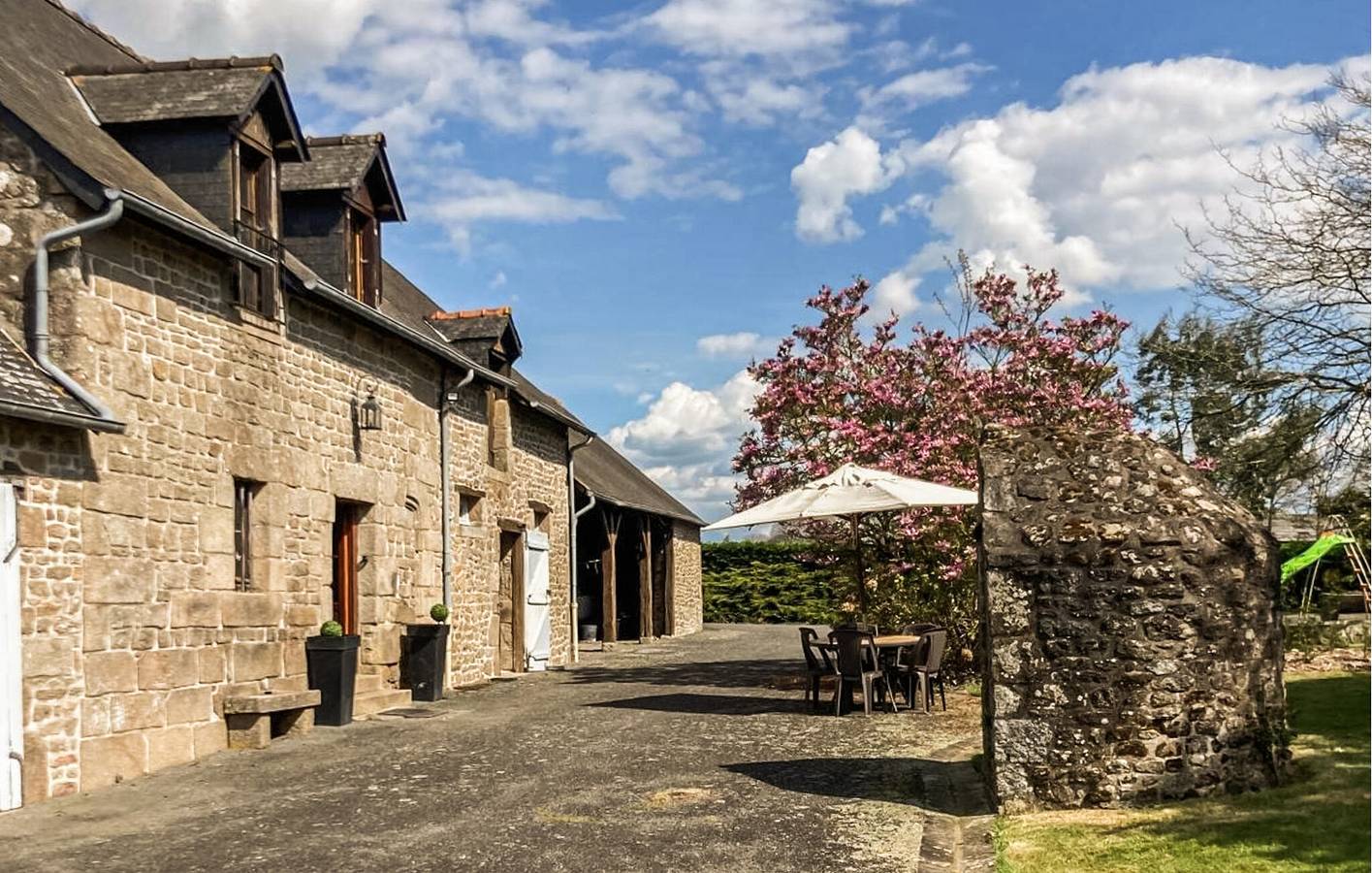 Appartement confortable avec parking et télévision in Parigné, Fougères-Vitré