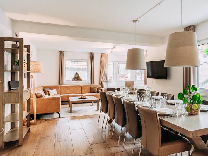 Gîte pour 12 personnes, avec terrasse ainsi que sauna et jardin à Finkenberg - 2