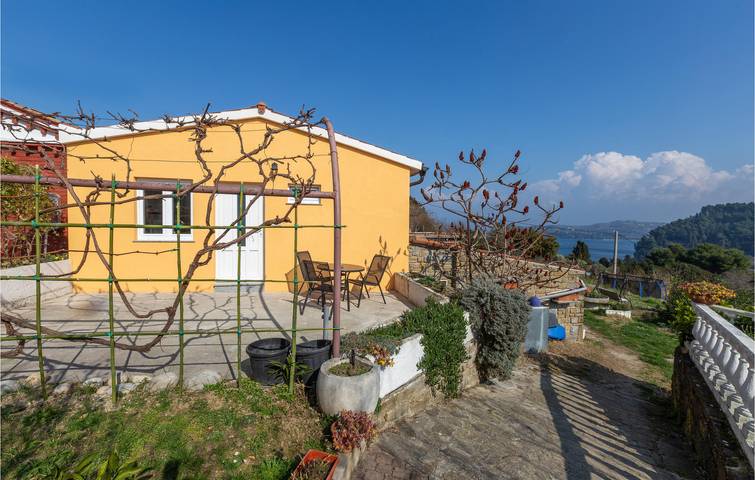 Ferielejlighed for 4 personer, med Terrasse og Have i Slovenien