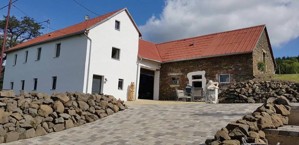 Ferienhaus für 8 Personen, mit Ausblick und Garten