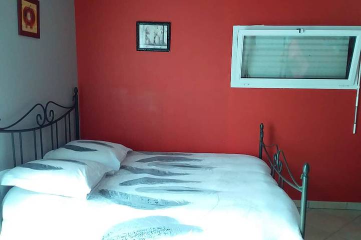 Gîte pour 2 personnes, avec jardin à Ploëzal - 3